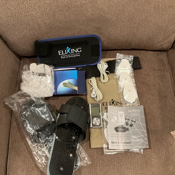 Elixing IPRO Massager IV & accessories (over $400 value) - Picture 2 of 16